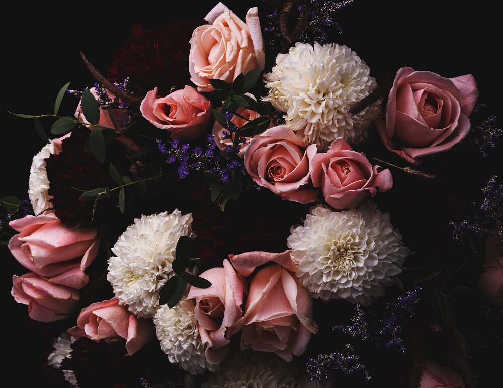 Znicze Fenix 1 Czym Charakteryzuja Sie Kwiaty Wyrobowe I Kiedy Warto Je Wybrac